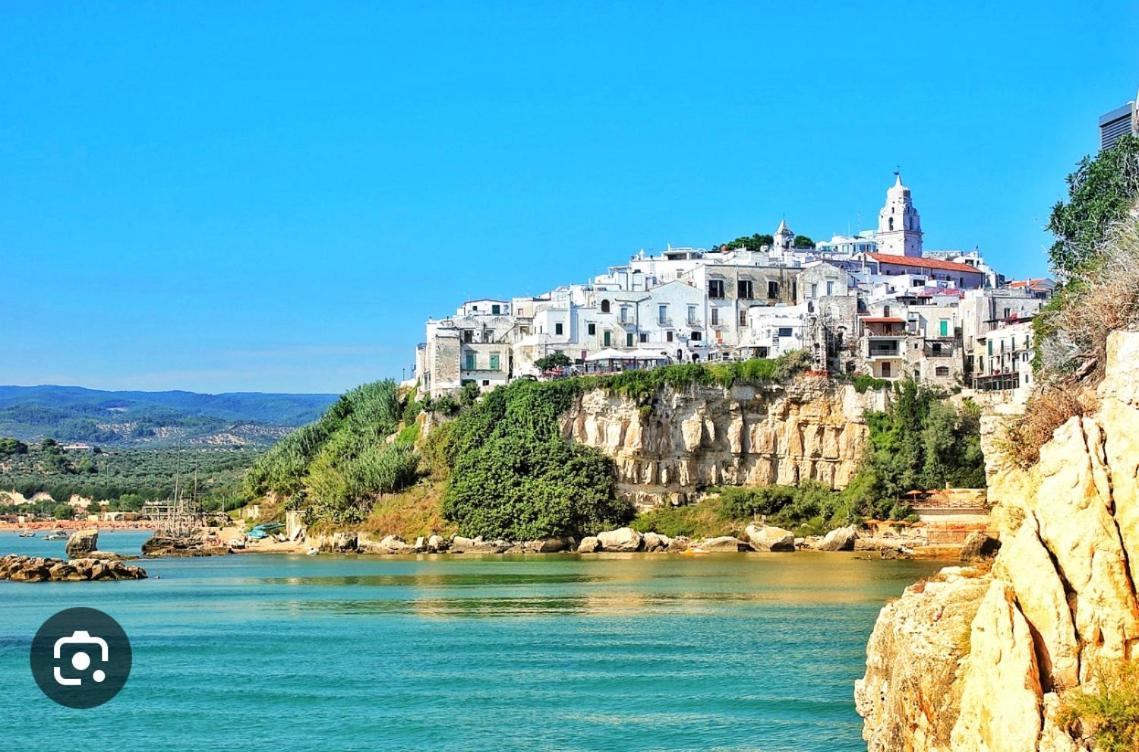 فيستَ B&B Tra Le Vie Del Borgo المظهر الخارجي الصورة